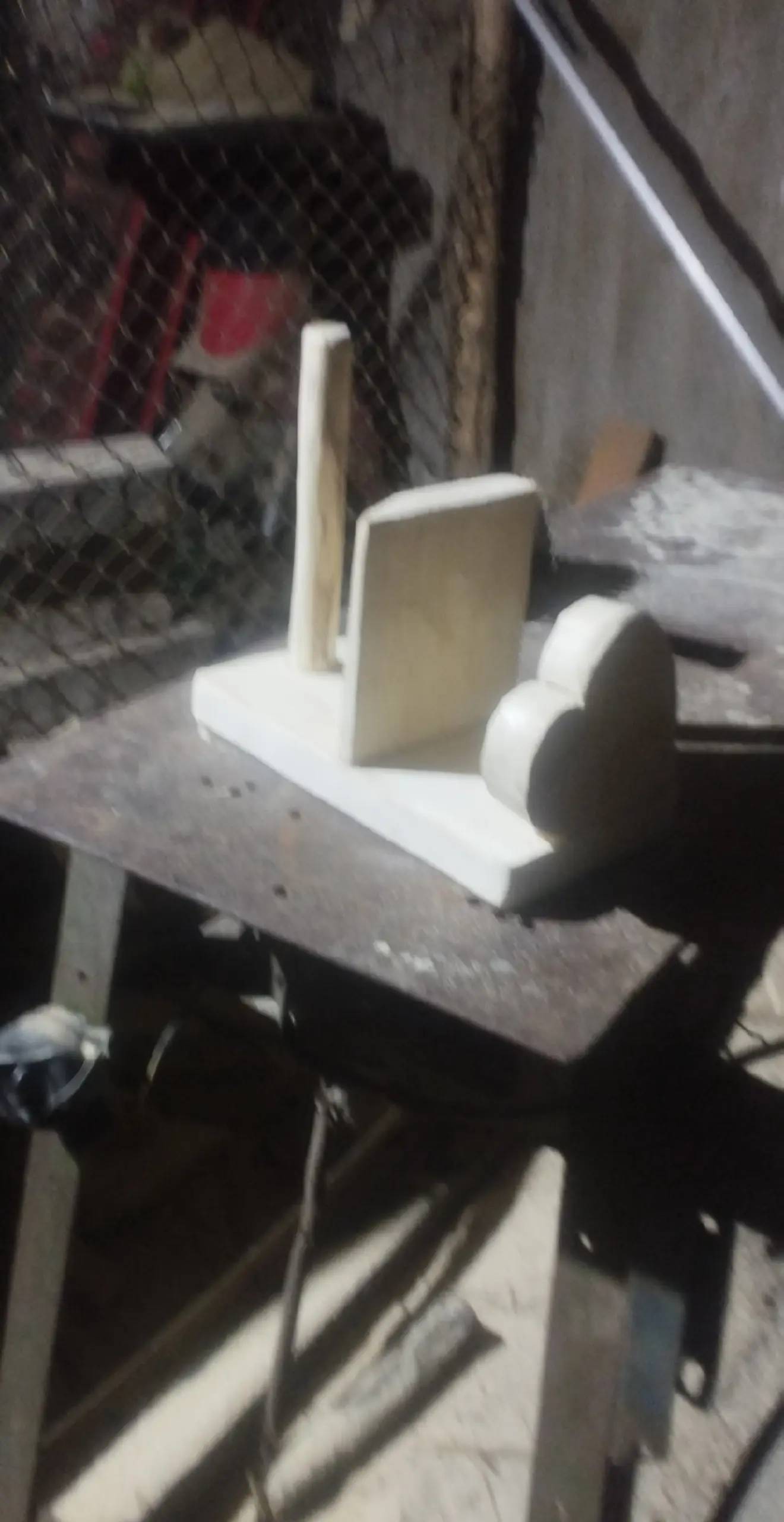 Image 4 of 7
