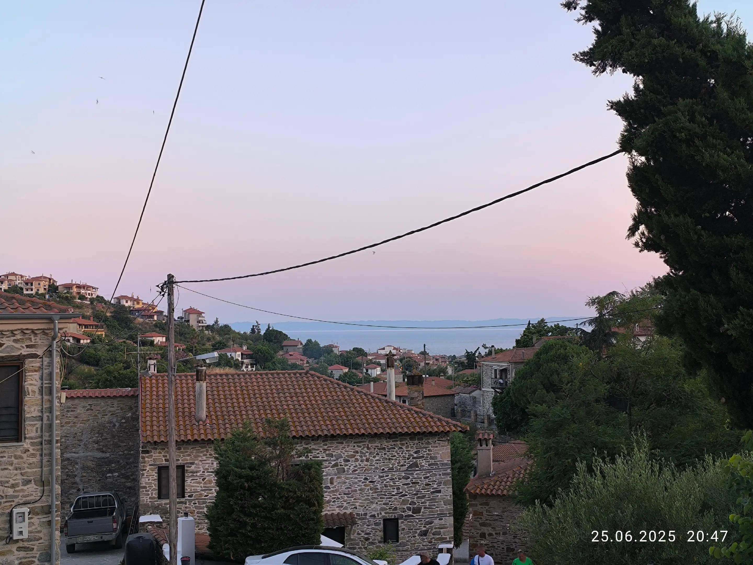 Image 10 of 16