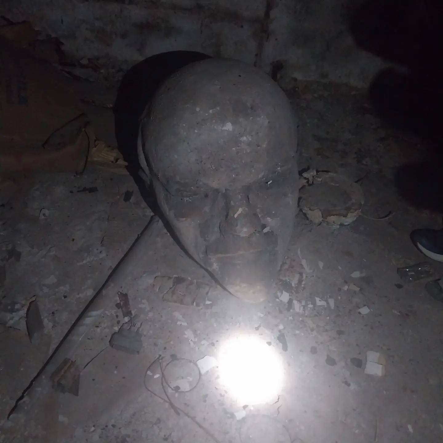 Image 1 of 3