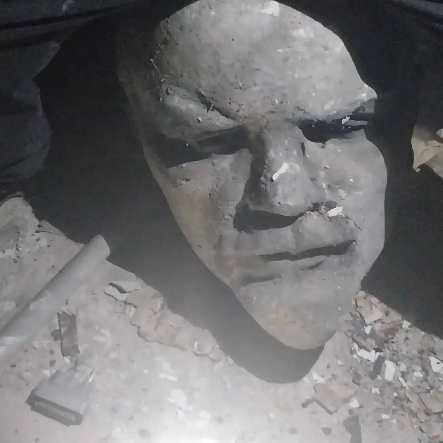 Image 3 of 3