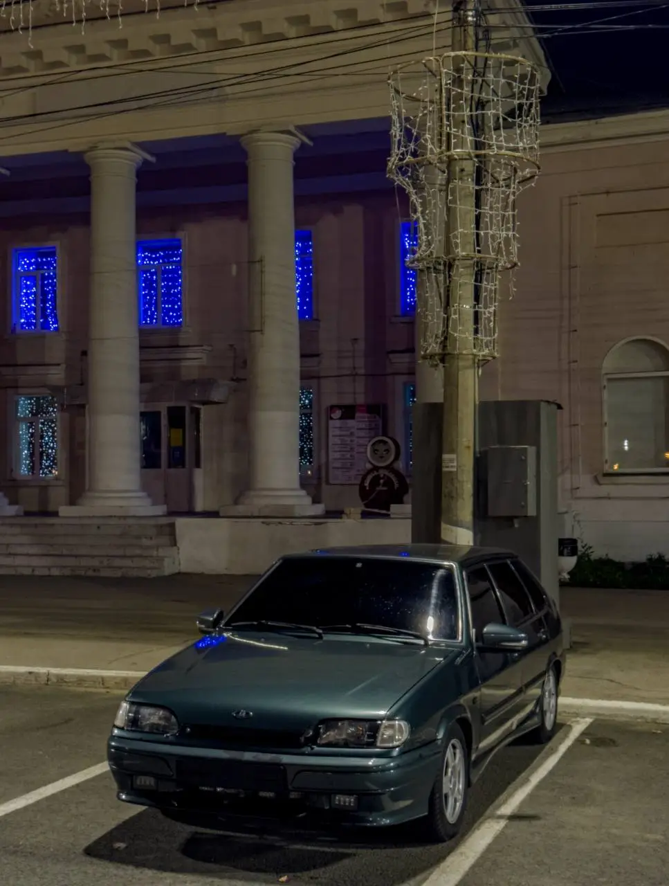 Image 1 of 5