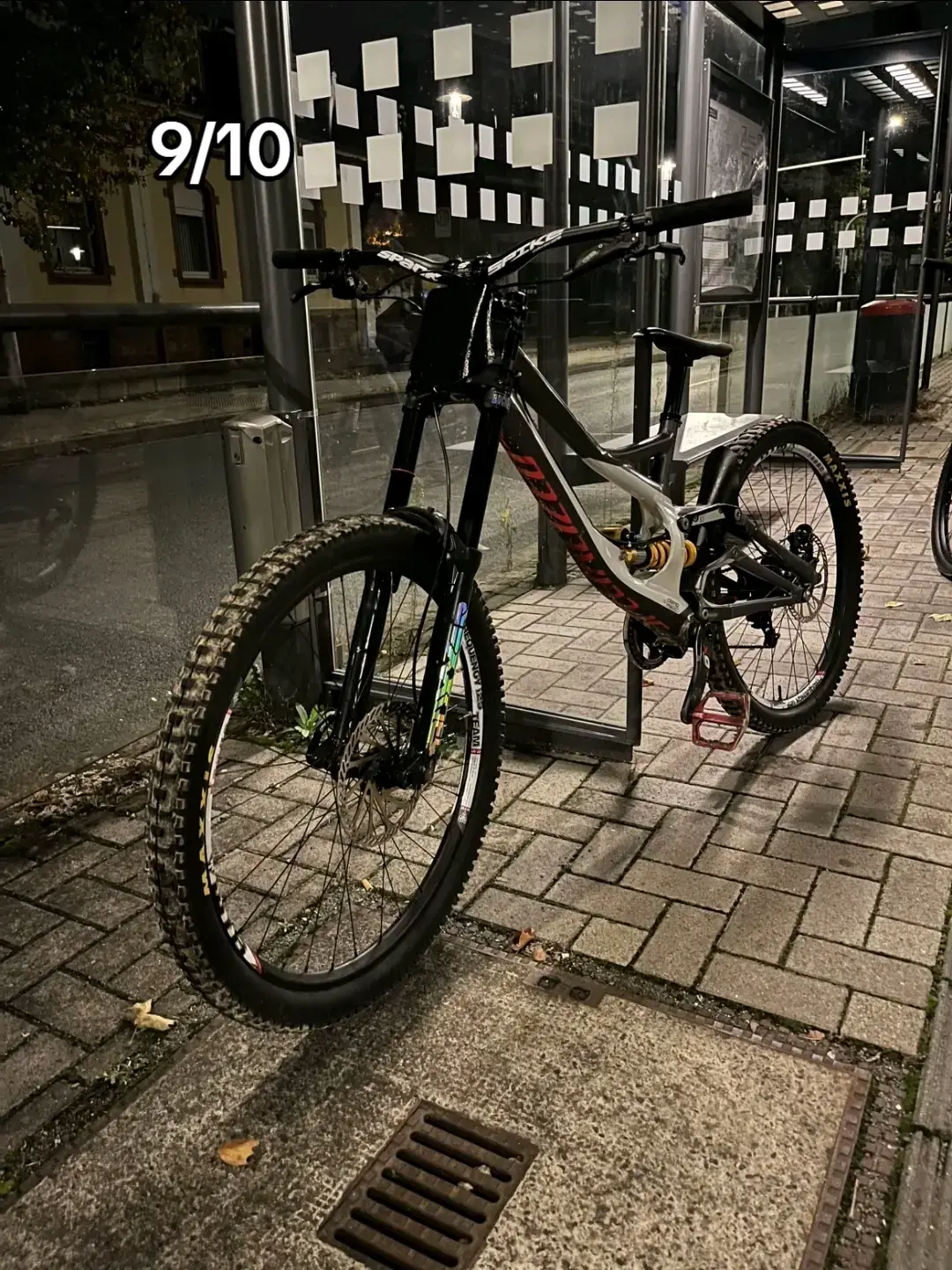 Image 2 of 24