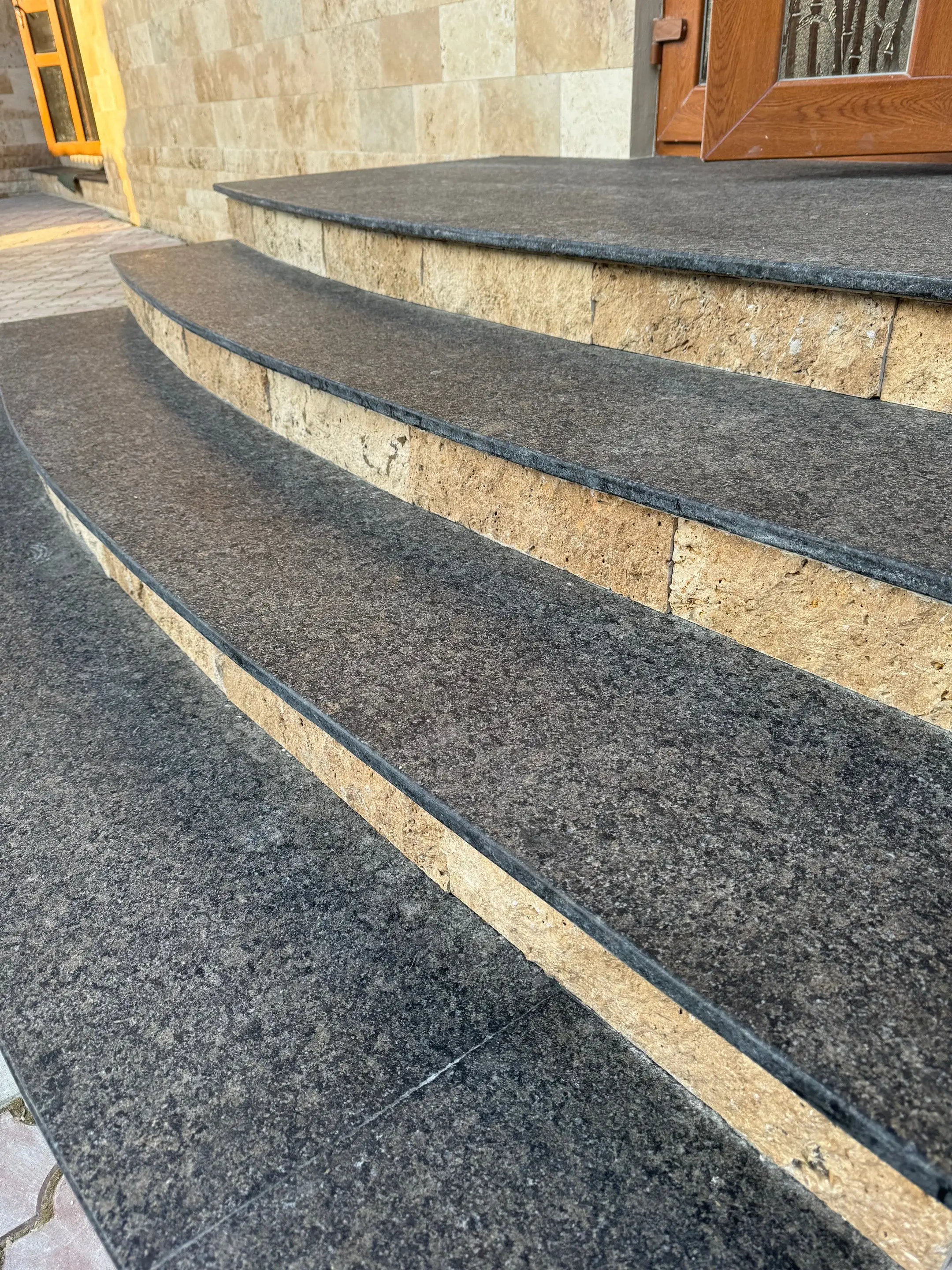 Image 6 of 7