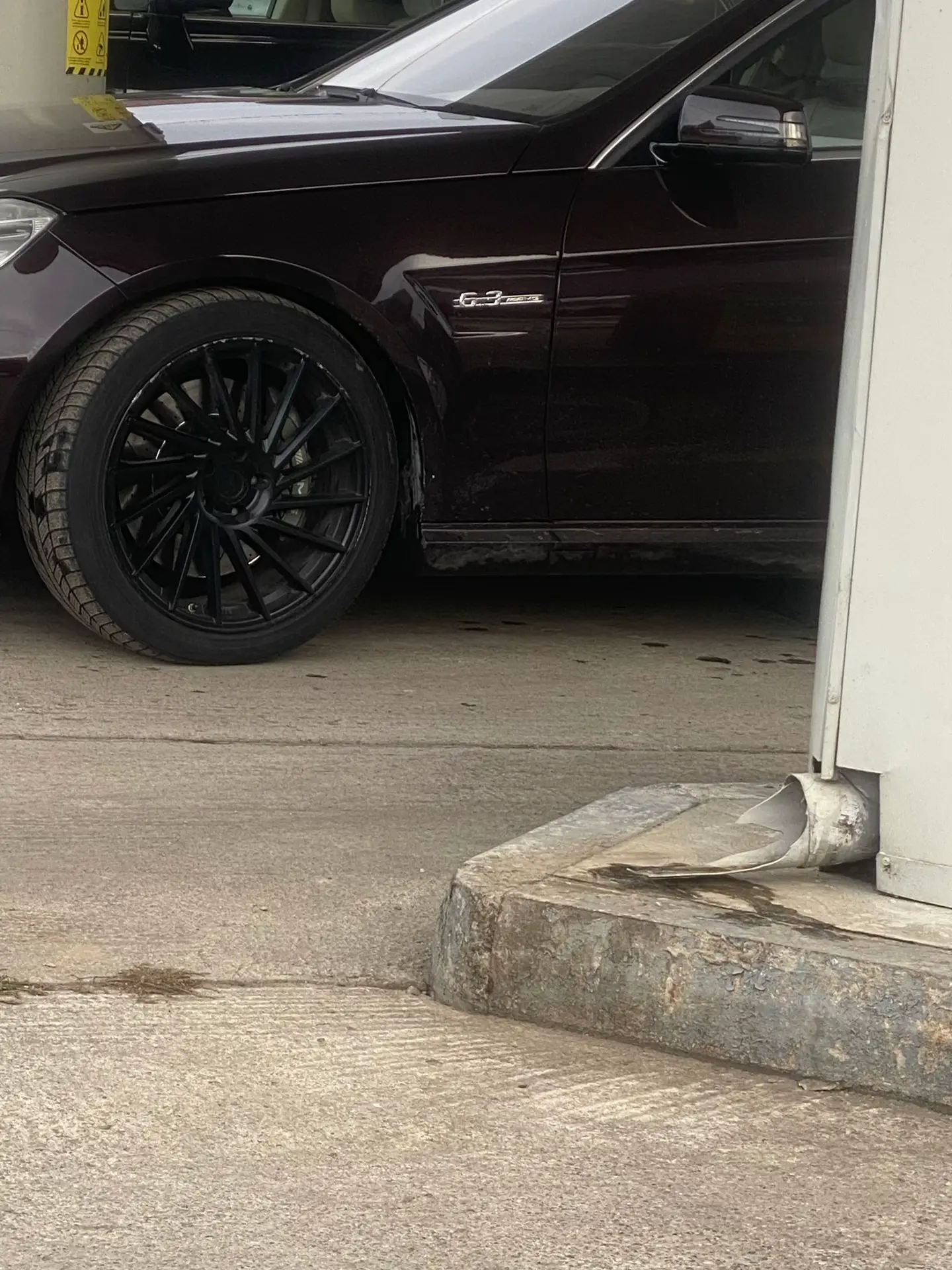 Image 4 of 6
