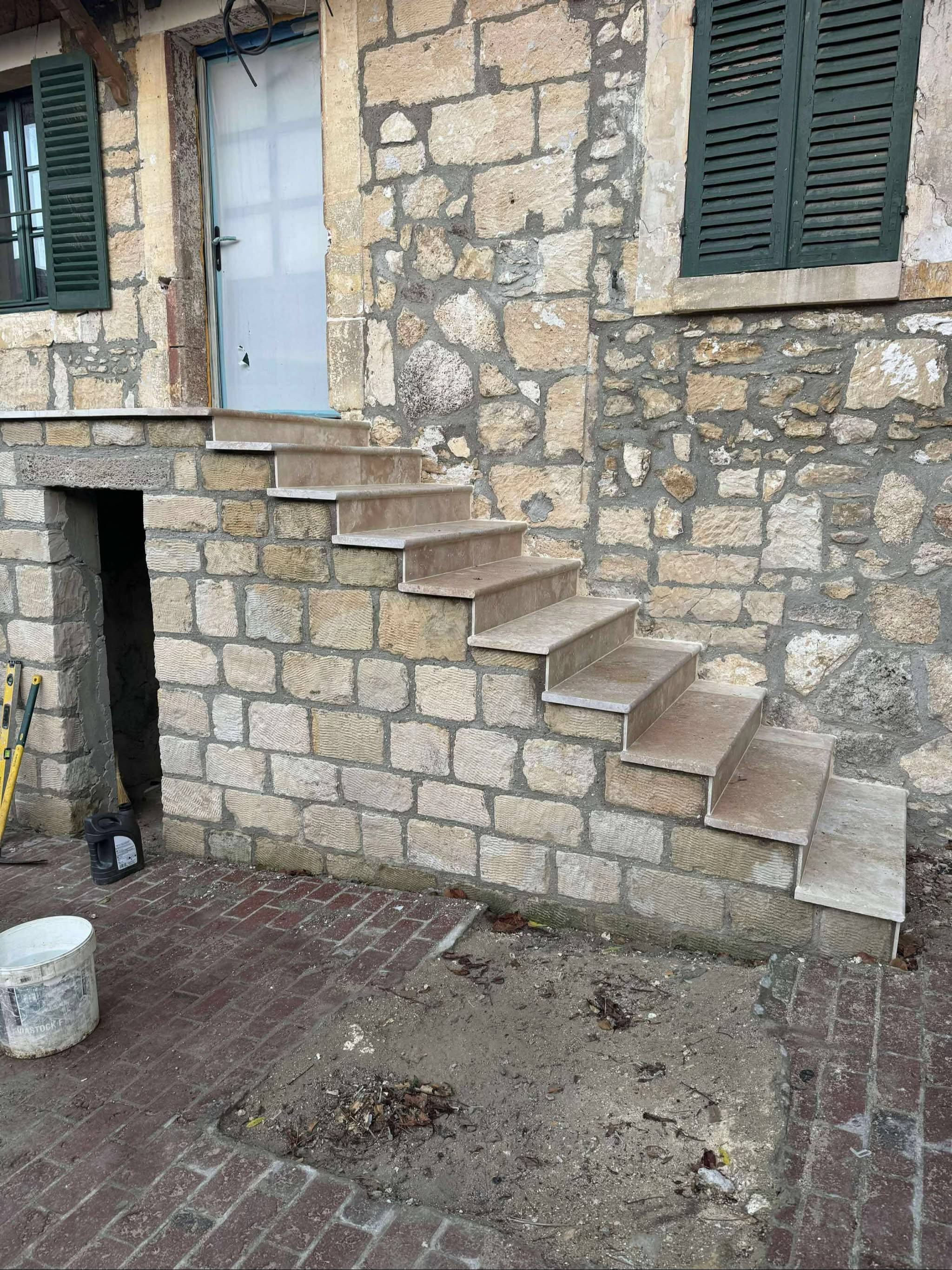 Image 1 of 7