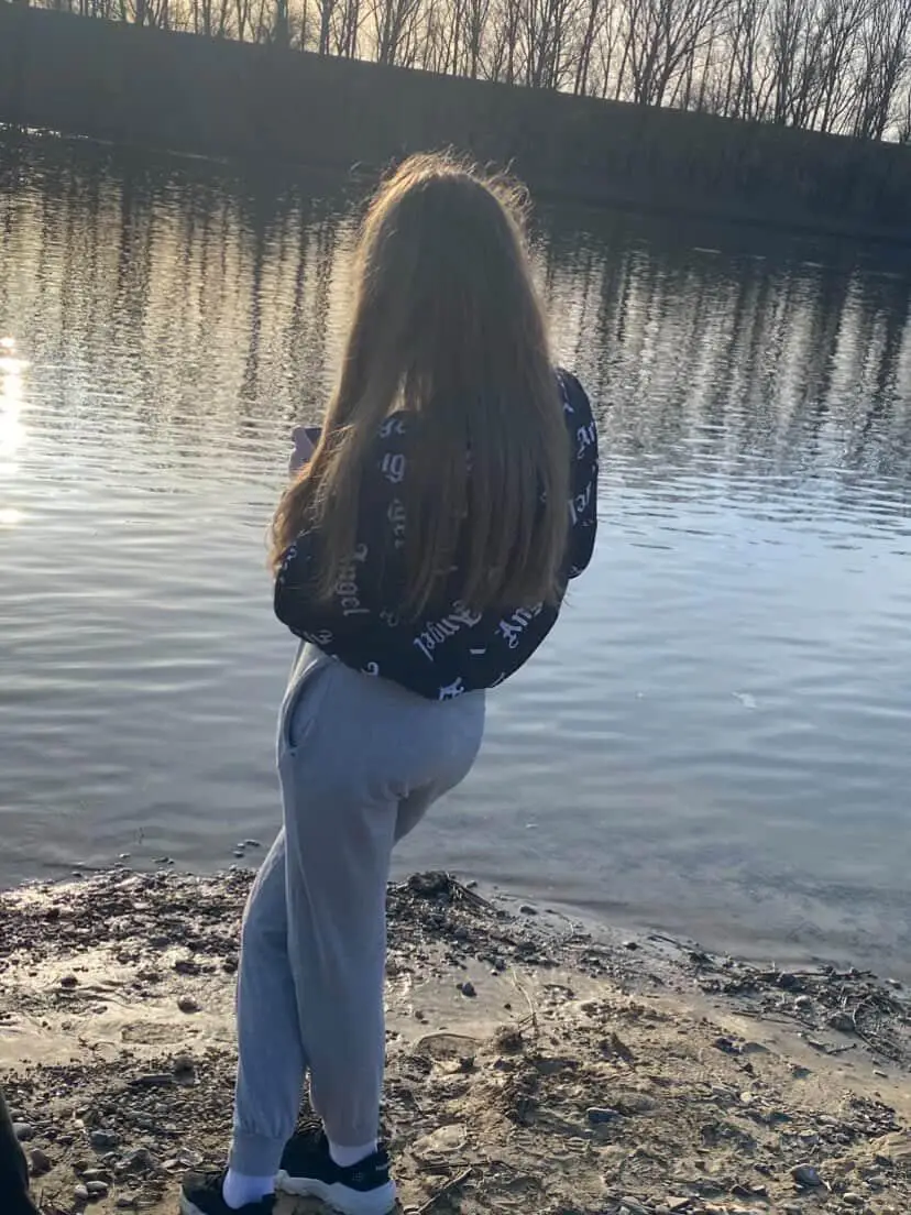Image 2 of 2