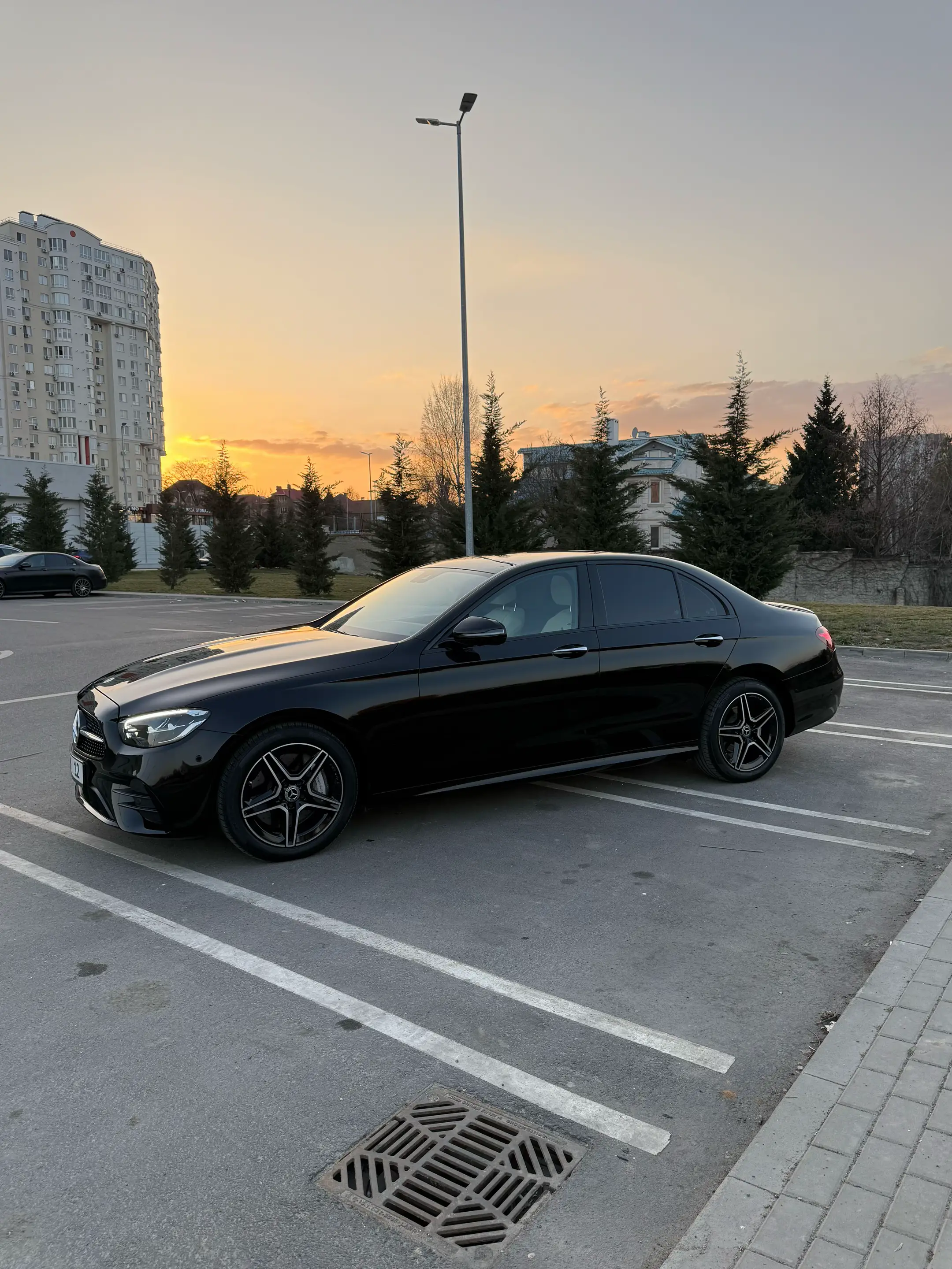 Image 2 of 14