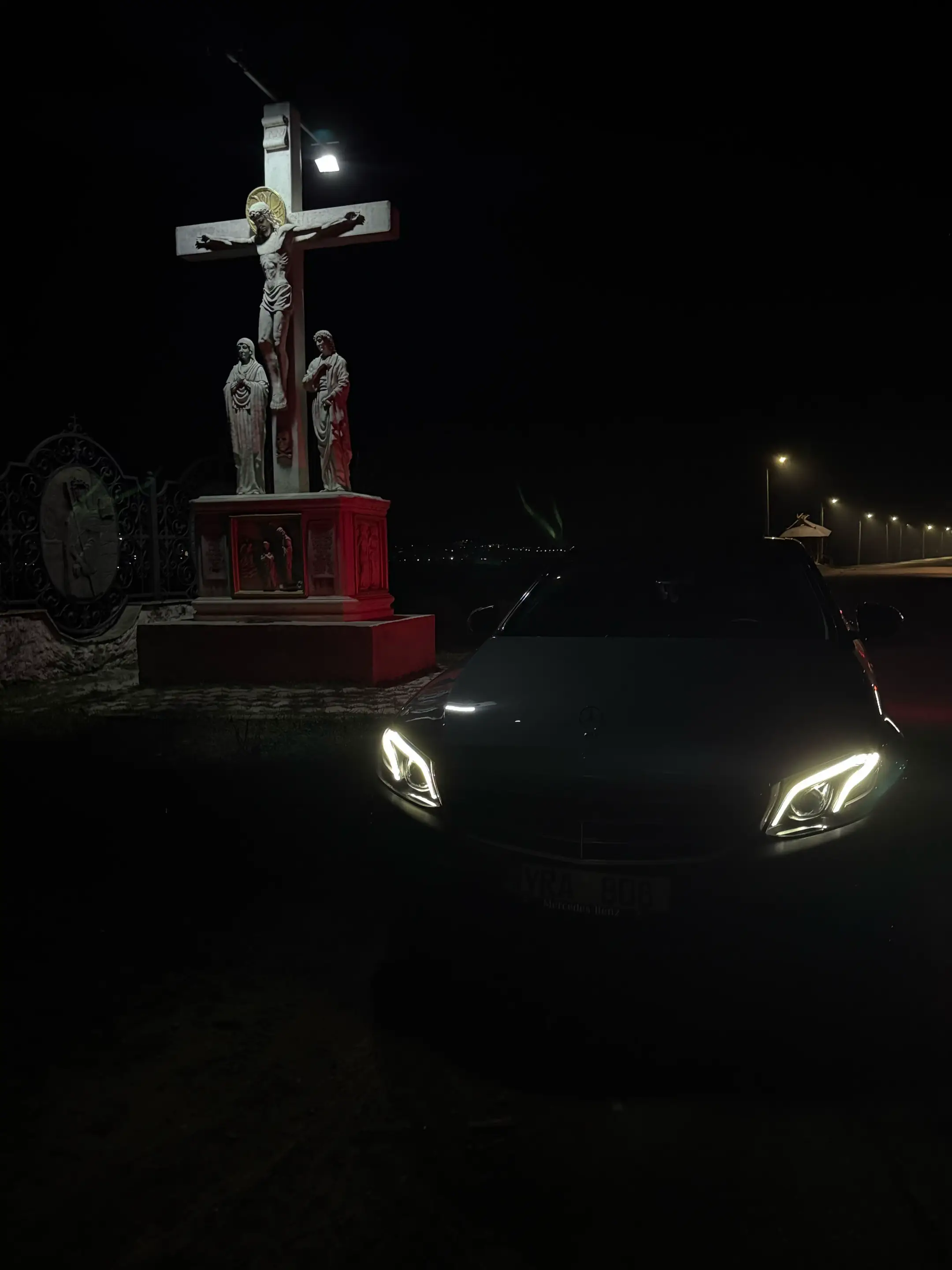 Image 4 of 5