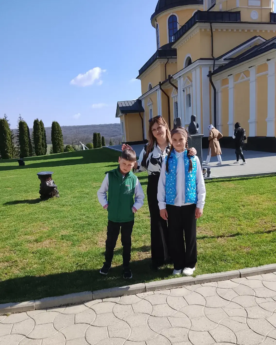 Image 2 of 9