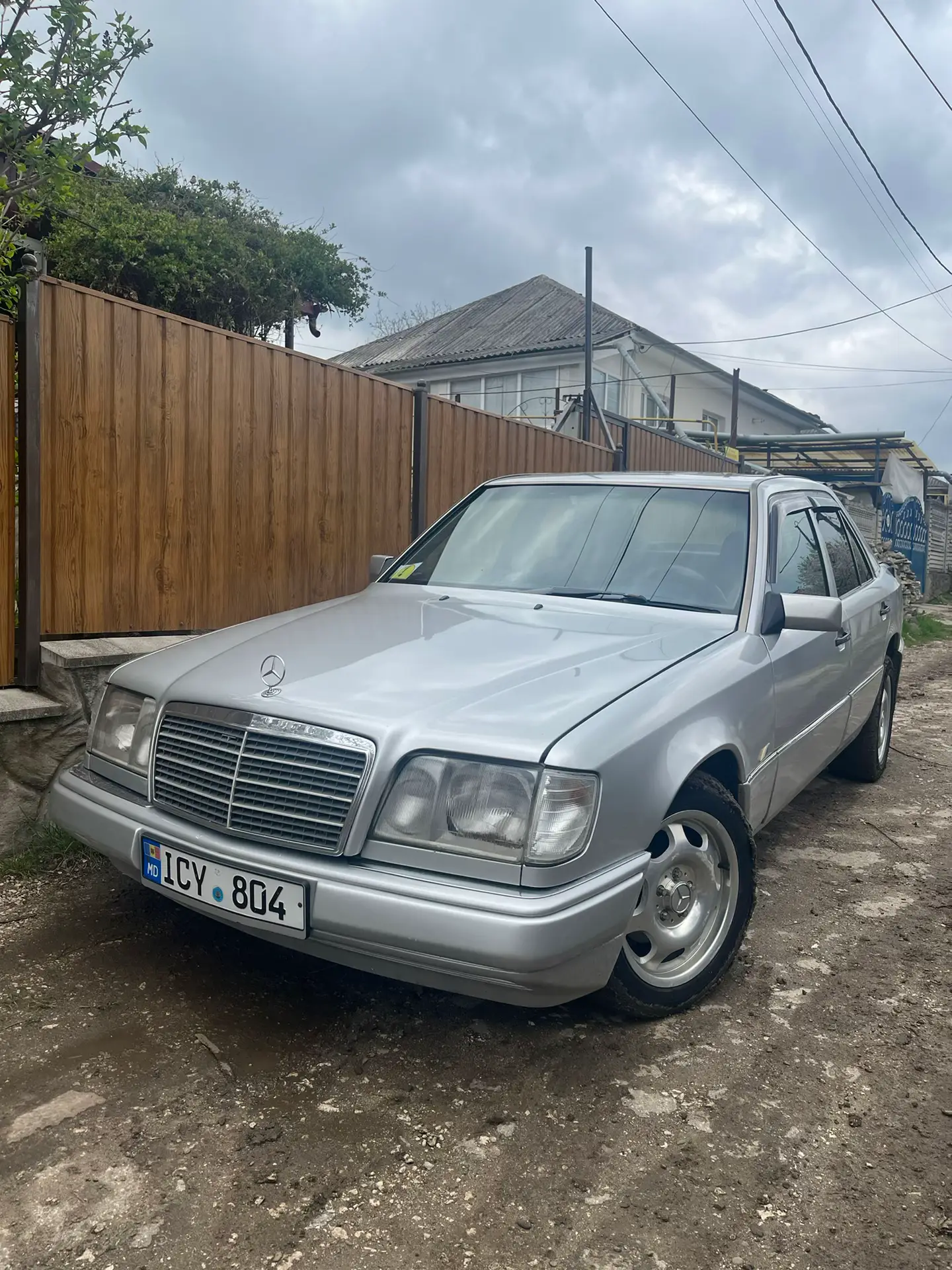 Image 2 of 9