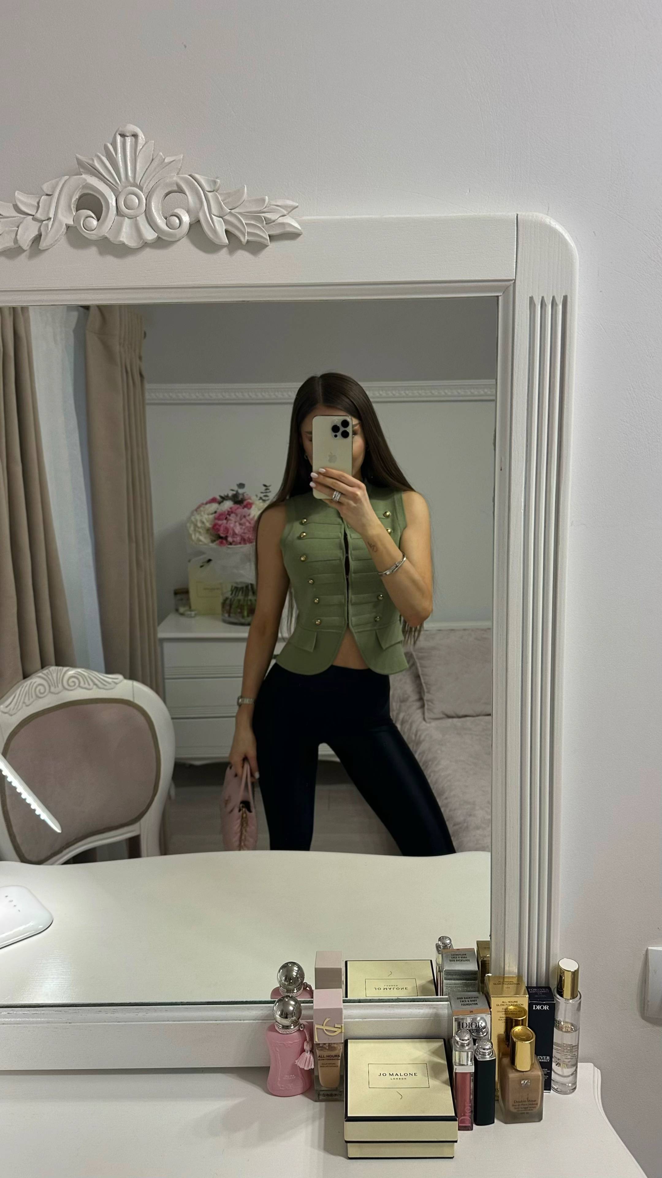 Image 2 of 9