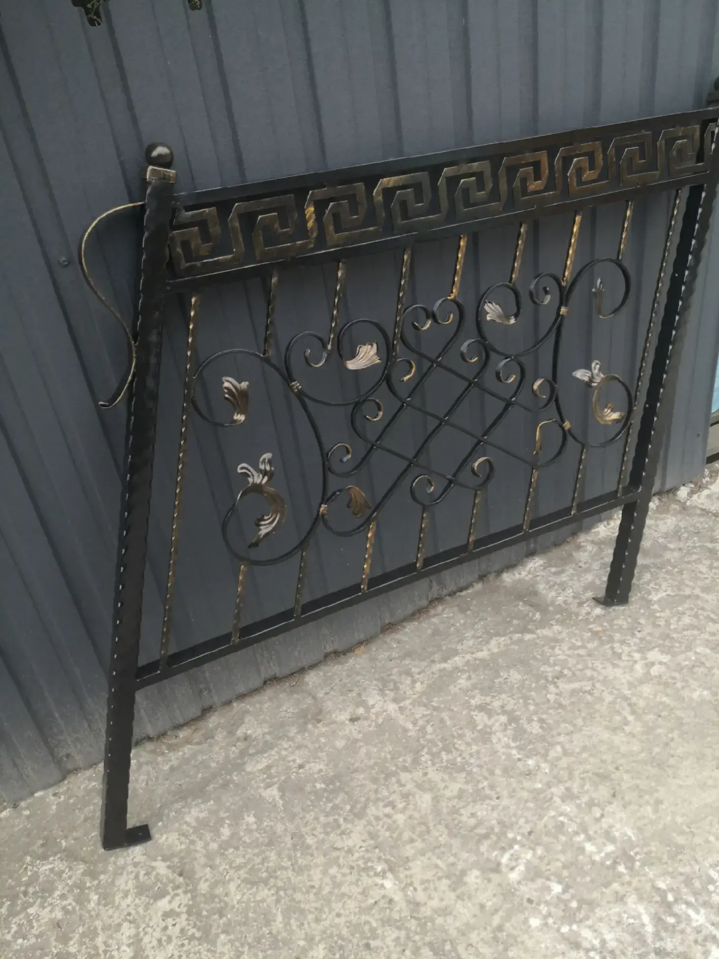 Image 10 of 10