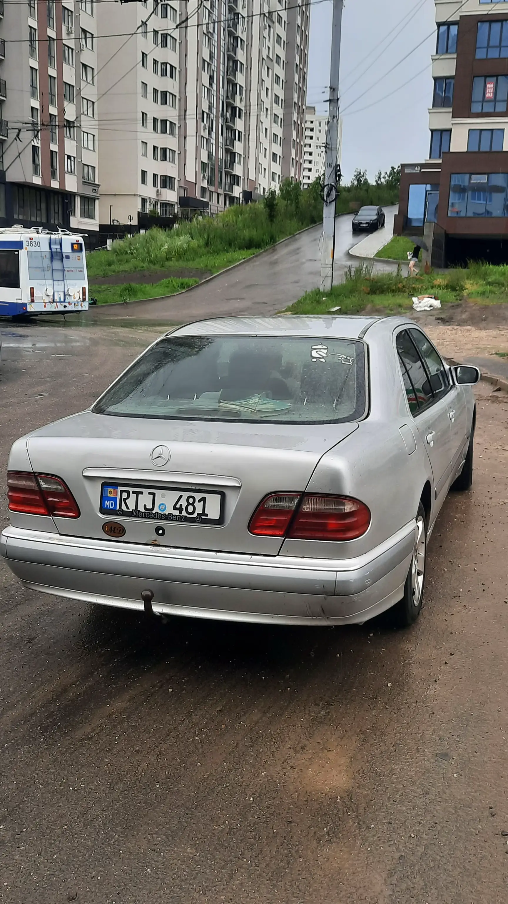Image 2 of 11
