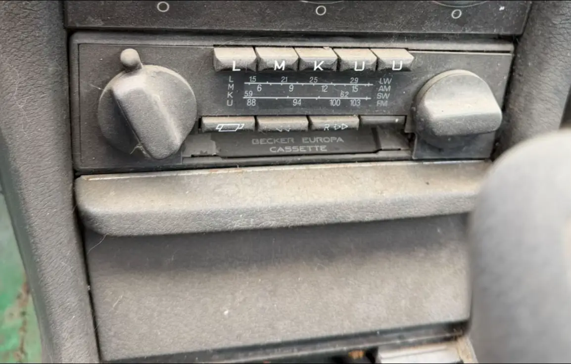 Image 4 of 4