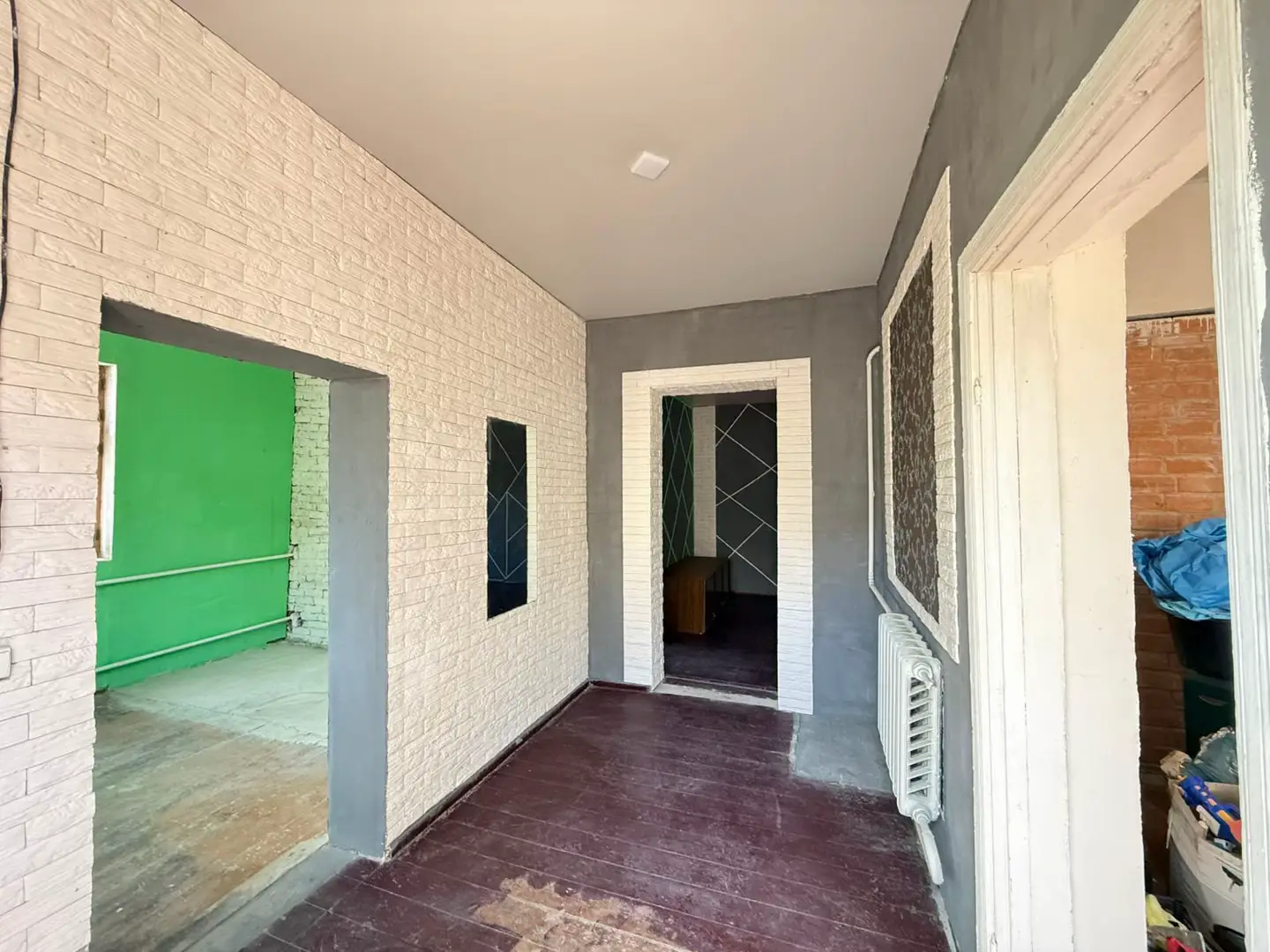 Image 11 of 24
