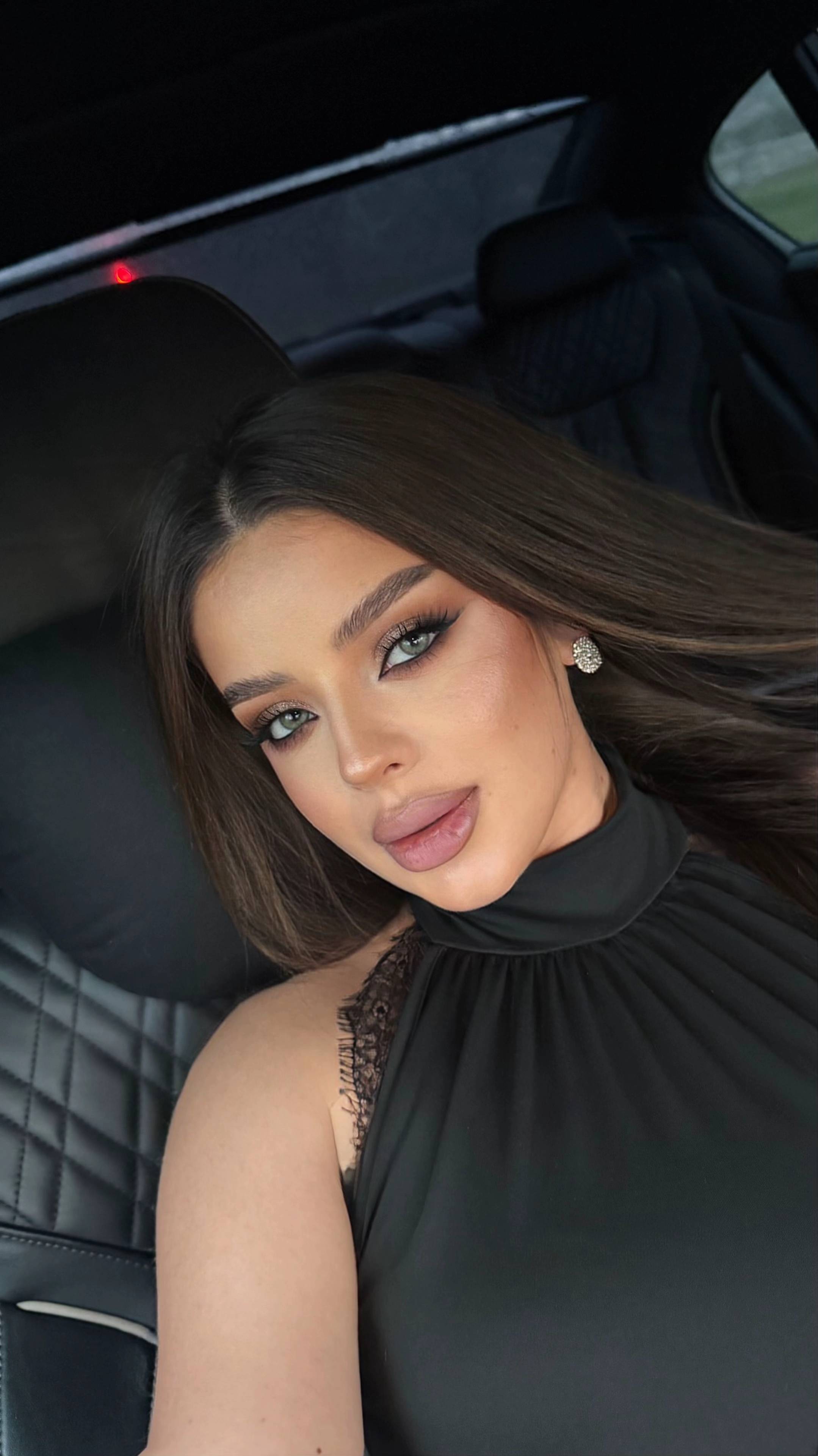 Image 3 of 3
