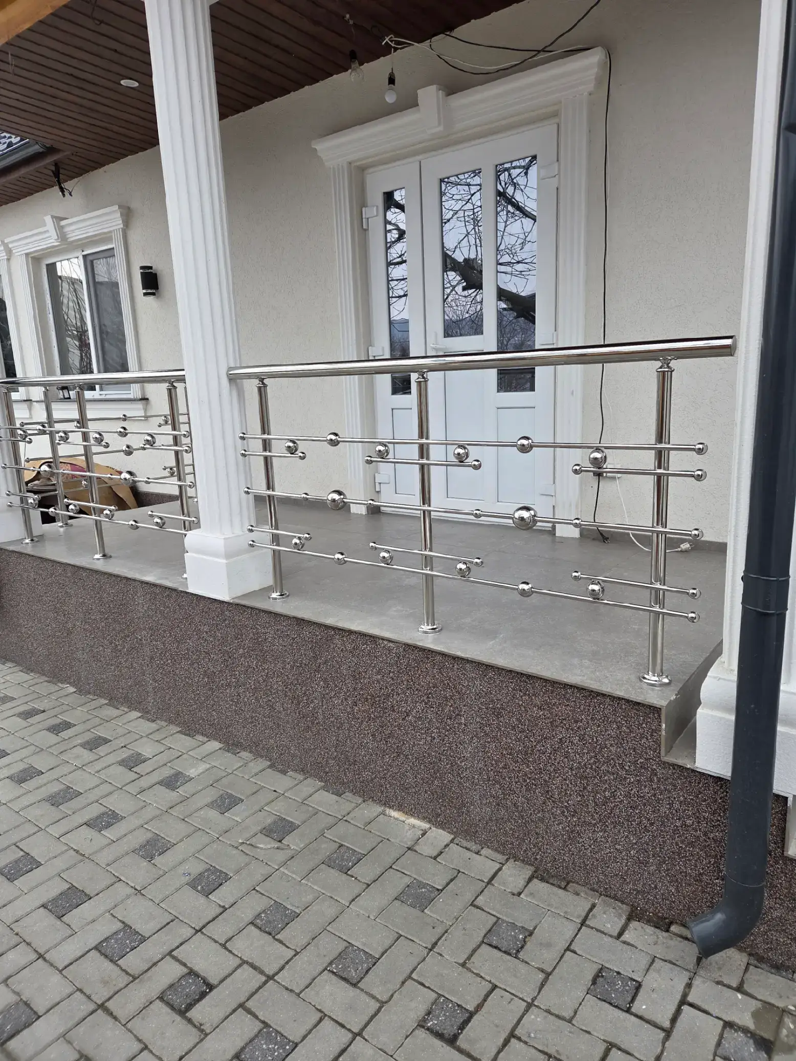 Image 4 of 5