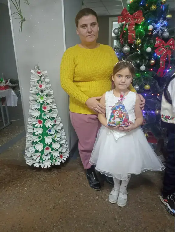 Image 2 of 11