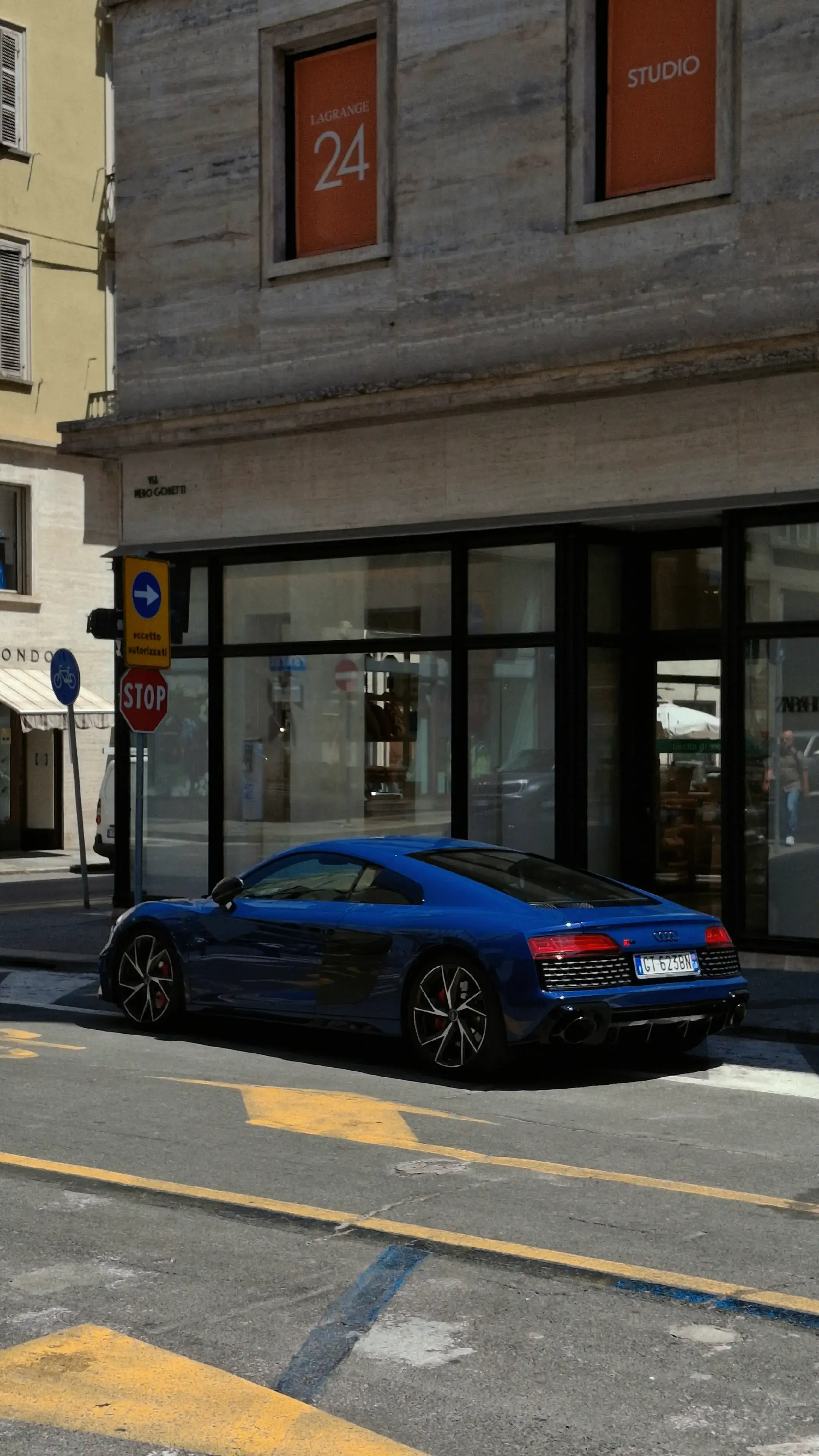 Image 2 of 8