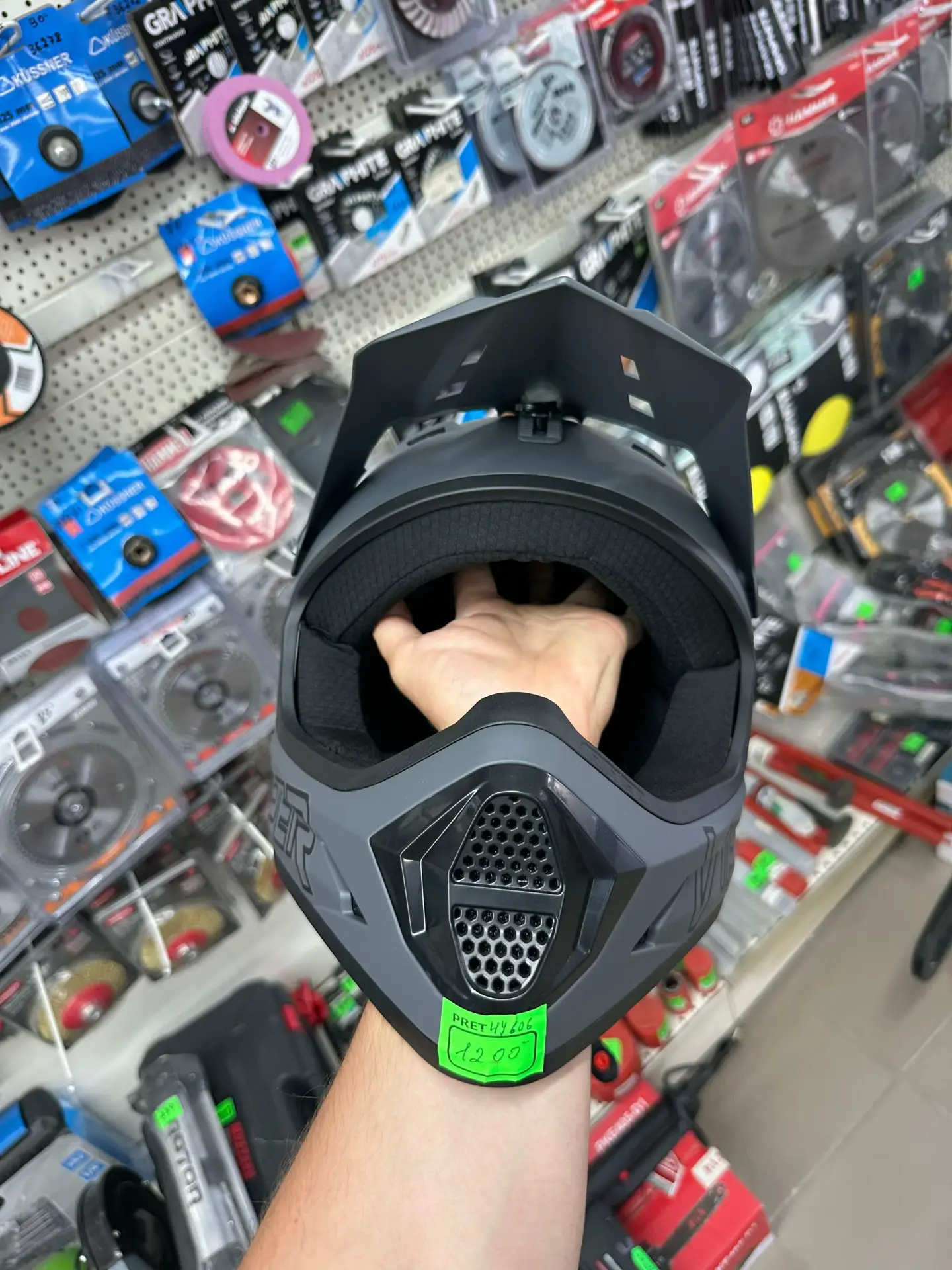 Image 10 of 22