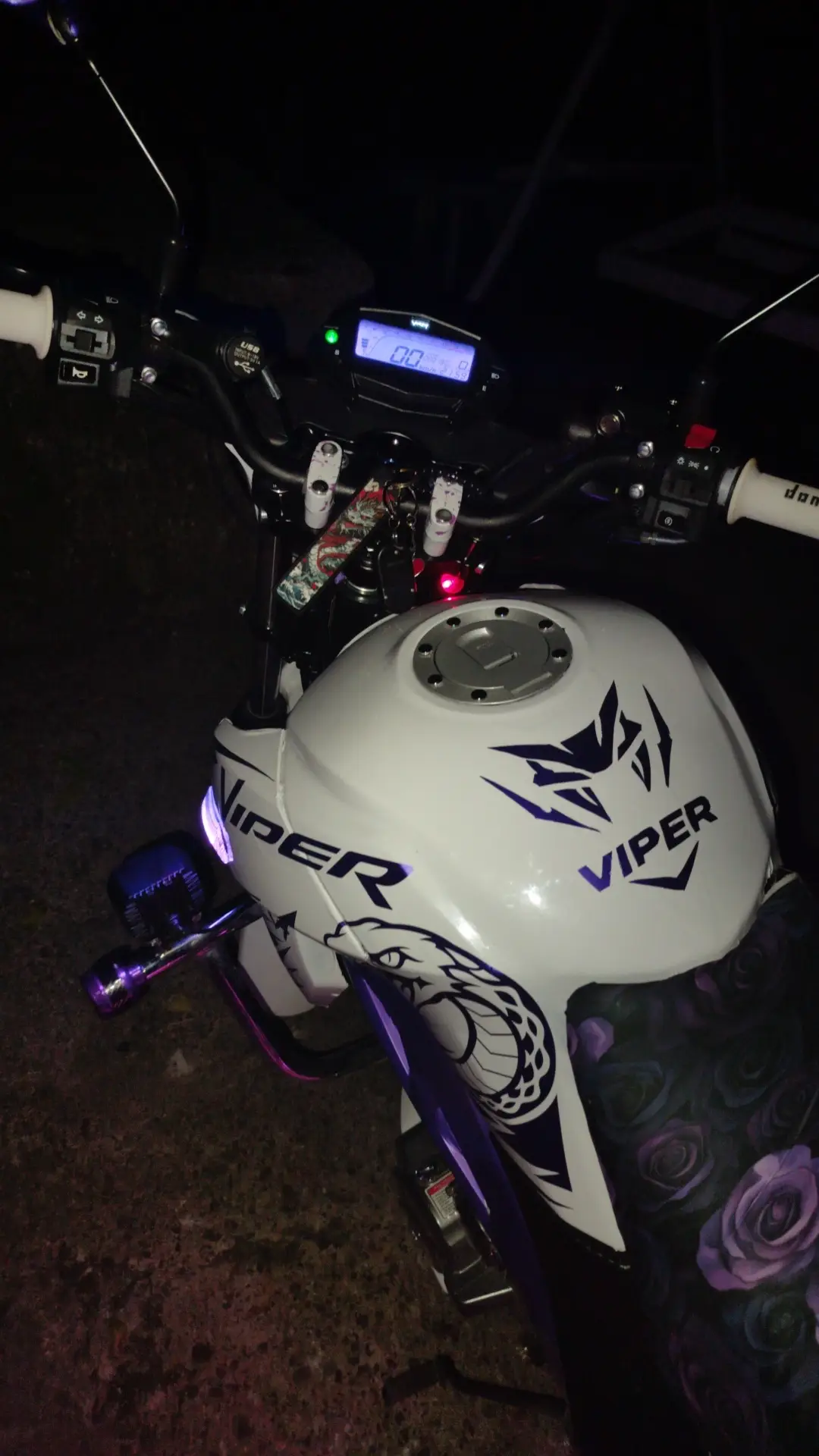 Image 2 of 11
