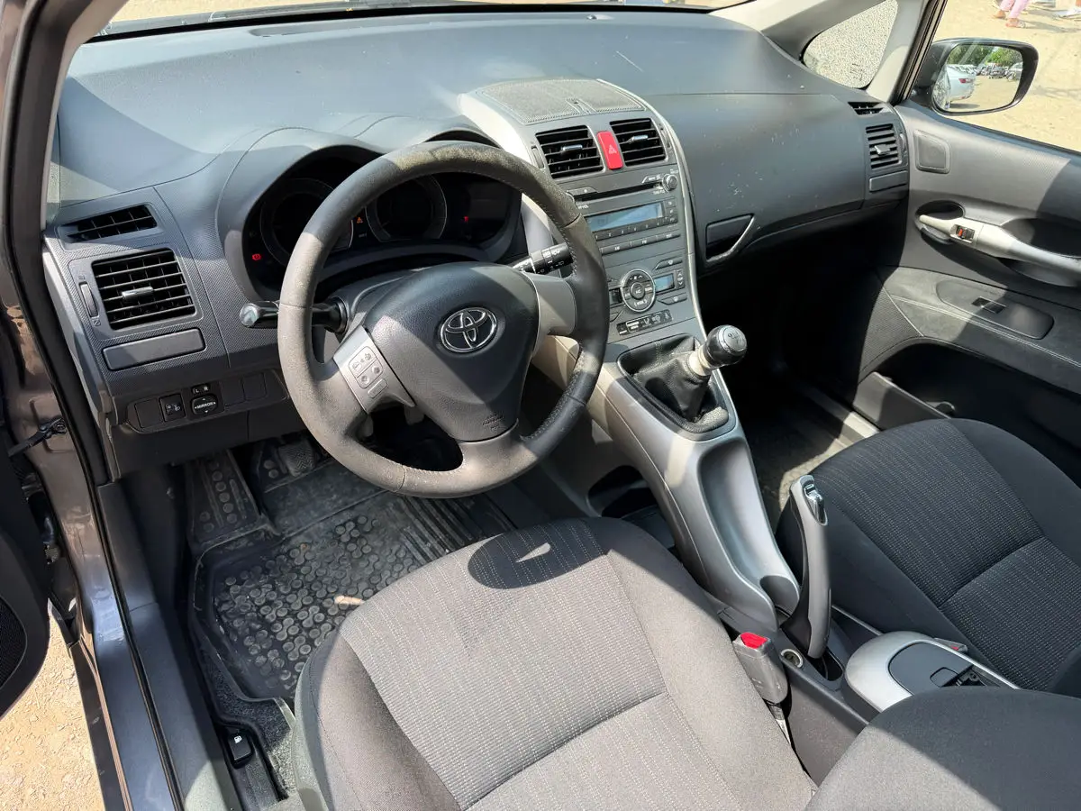 Image 9 of 9
