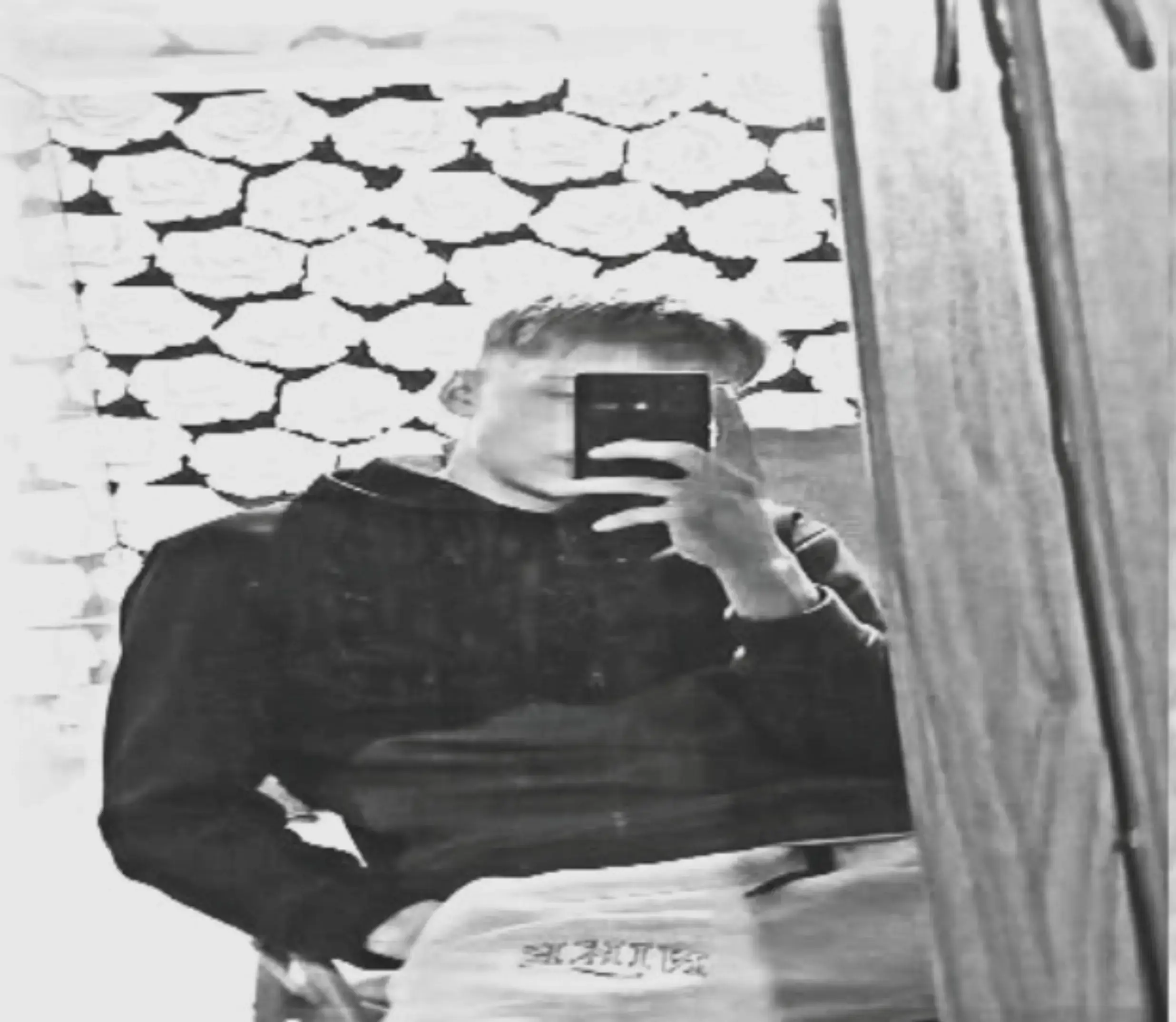 Image 2 of 8