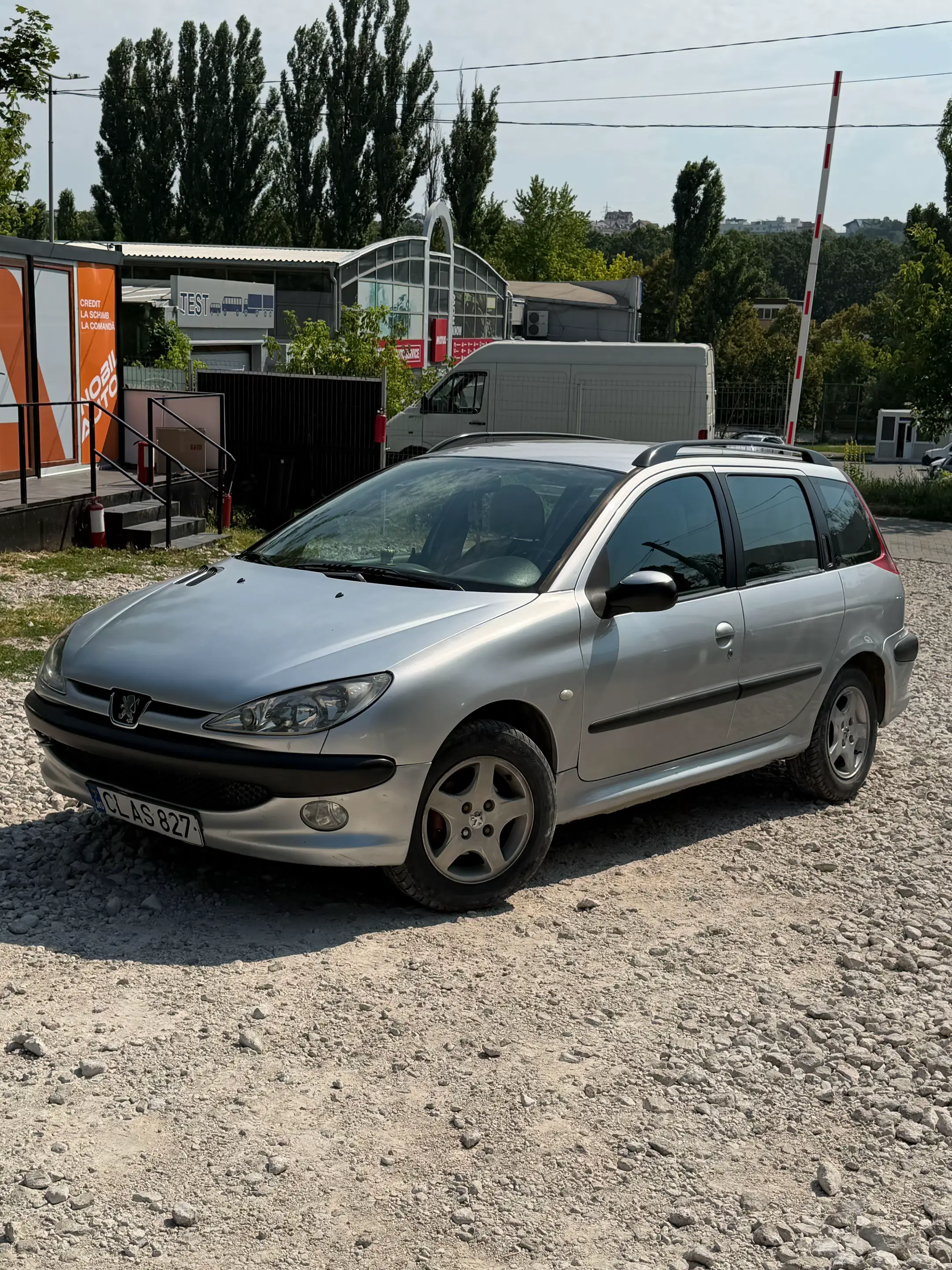 Image 2 of 10