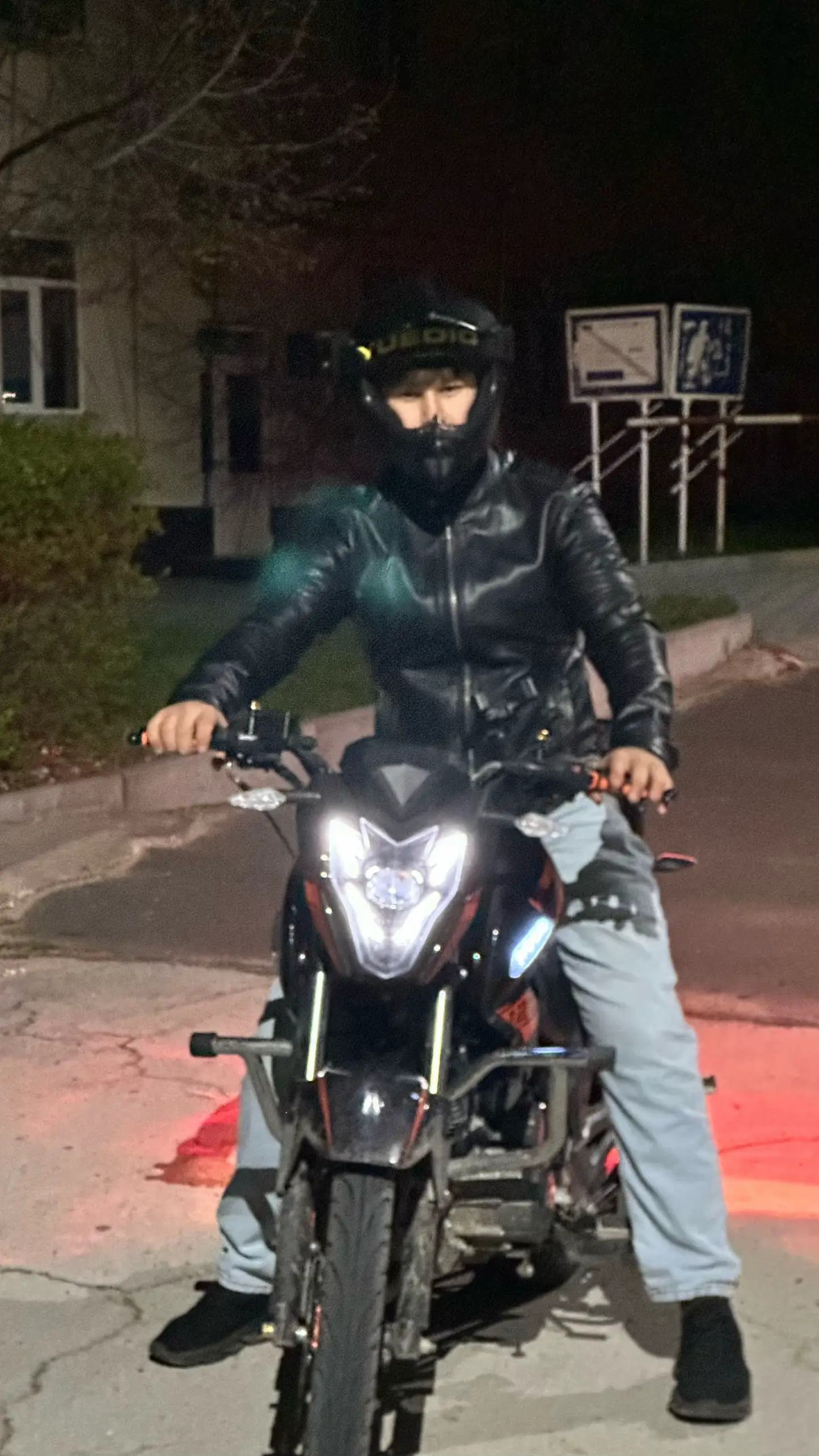 Image 21 of 24
