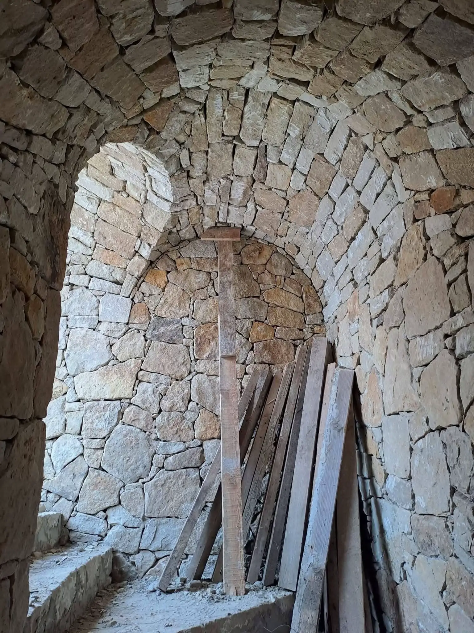 Image 2 of 4