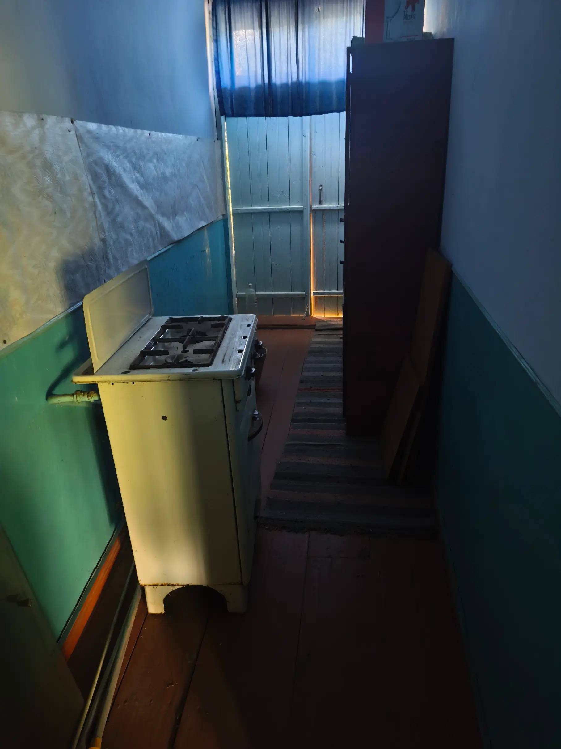 Image 10 of 10