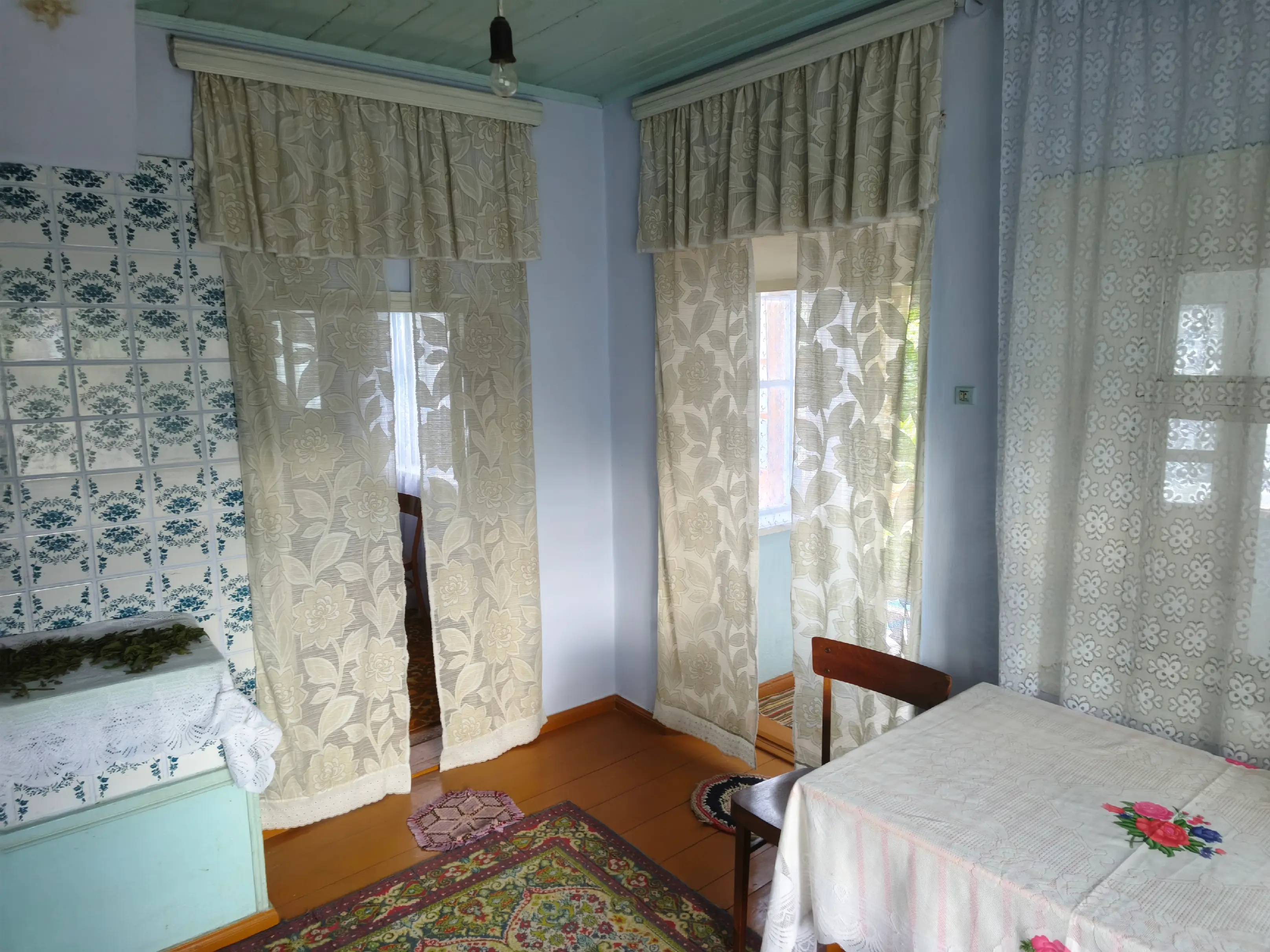 Image 6 of 9