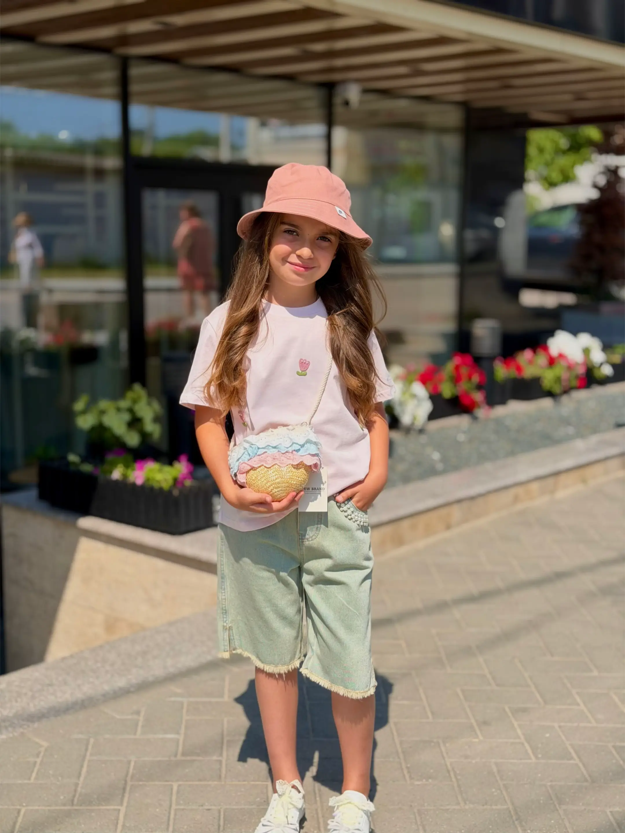 Image 14 of 17