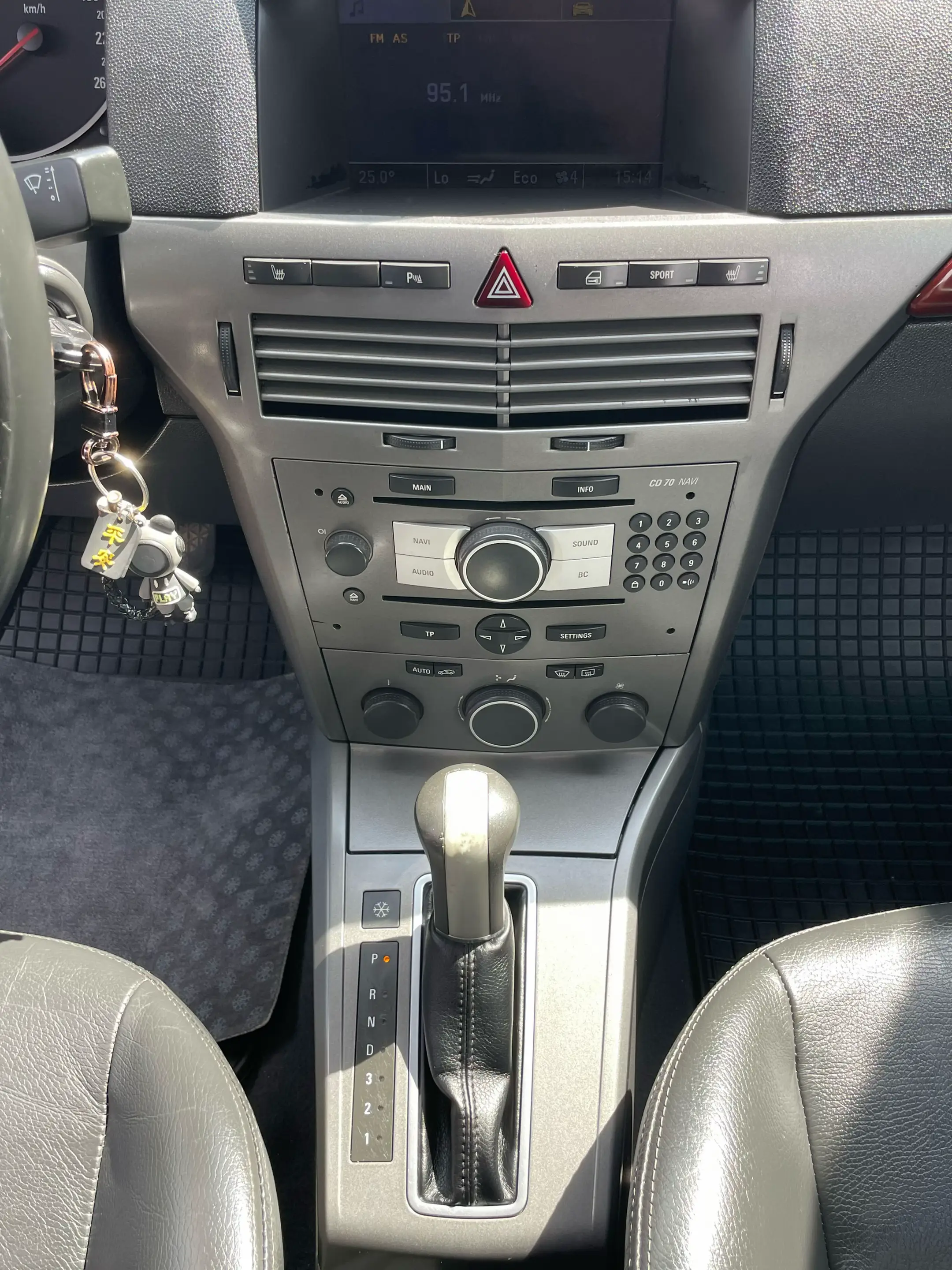 Image 11 of 16
