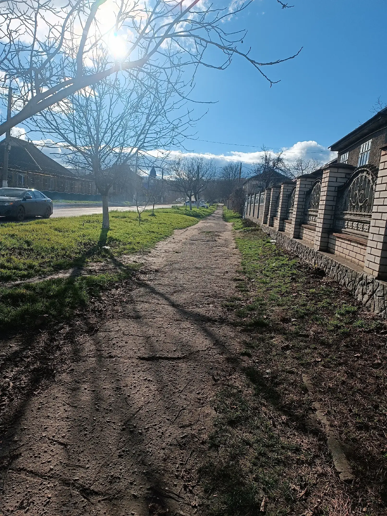 Image 4 of 8